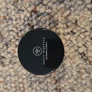 Savvy Minerals by Young Living Eyeshadow (best kept secret) matte